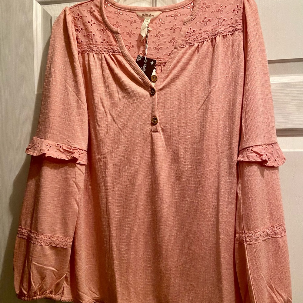 Possibilities, pink knit woman’s top
